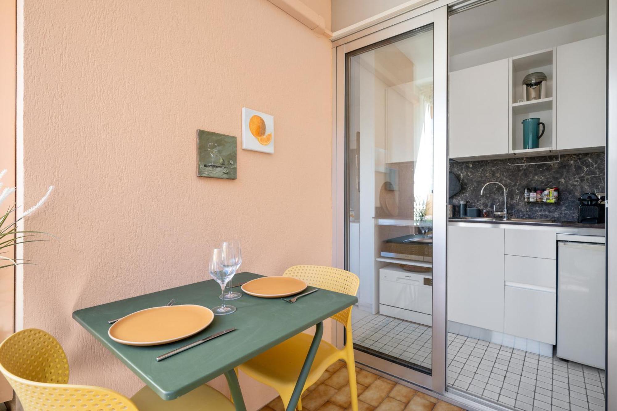 "Charmant Studio" Plein Centre, Calme, Terrasse Ментона Экстерьер фото