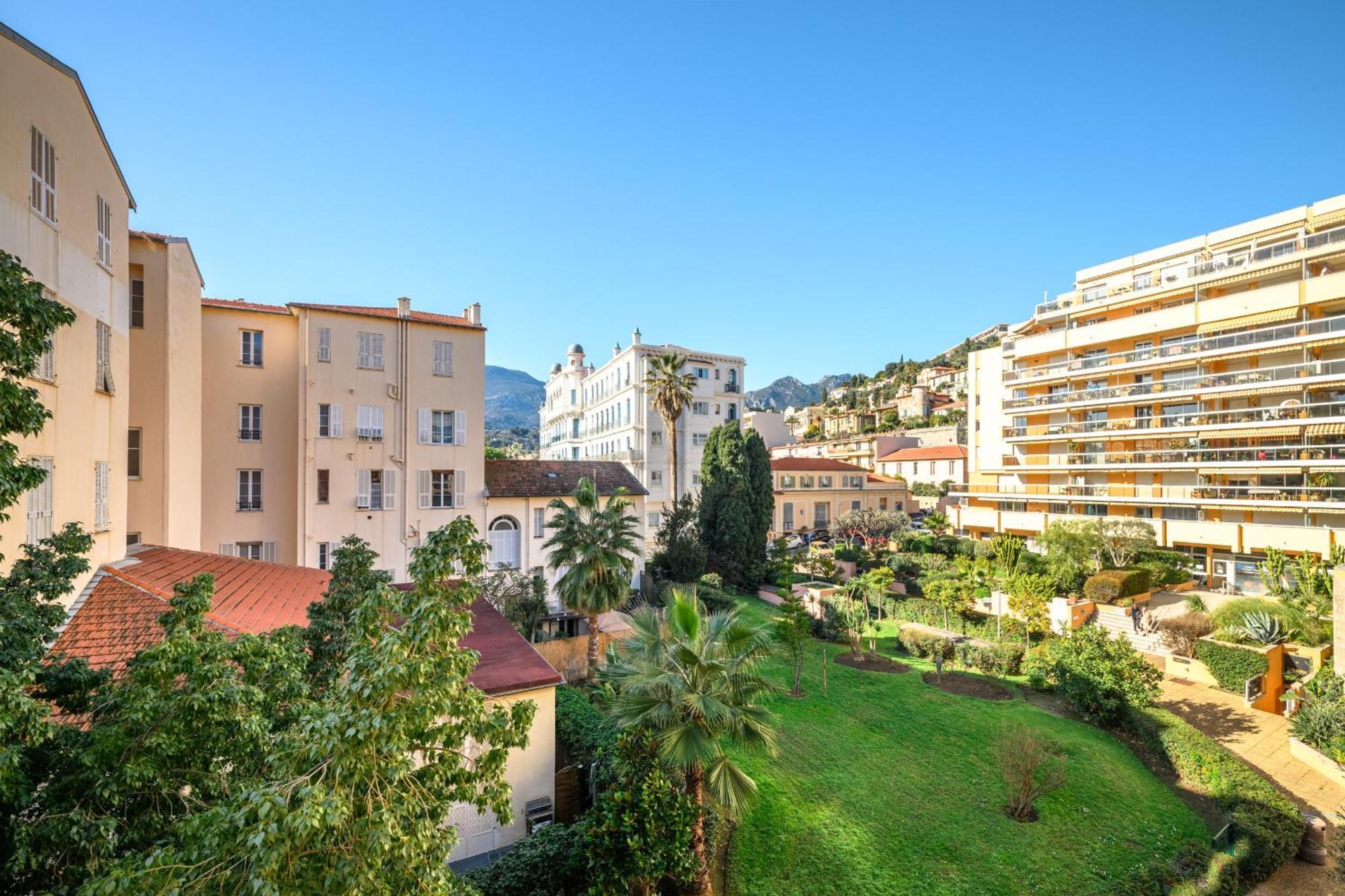 "Charmant Studio" Plein Centre, Calme, Terrasse Ментона Экстерьер фото