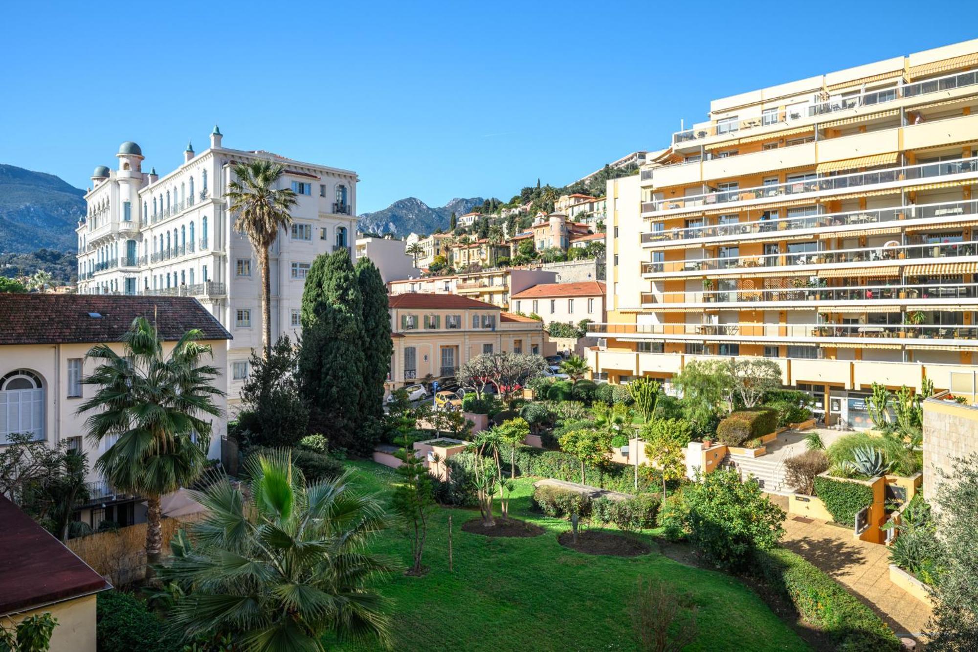 "Charmant Studio" Plein Centre, Calme, Terrasse Ментона Экстерьер фото